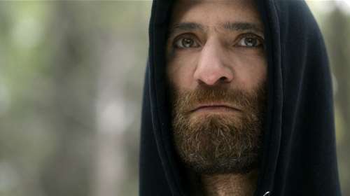 &quot;Κάνε ότι κοιμάσαι&quot;: Καρέ-καρέ το συγκλονιστικό φινάλε μέσα από 10 φωτό - Ο Μηνάς σκορπά τον θάνατο