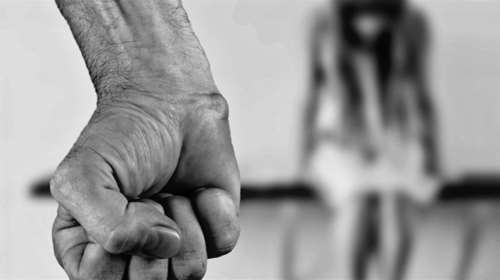 Θεσσαλονίκη: Απείλησε ότι θα σφάξει τη σύντροφό του όταν του ζήτησε να χωρίσουν - &quot;Αν δεν σε έχω εγώ, δεν θα σε έχει κανείς&quot;