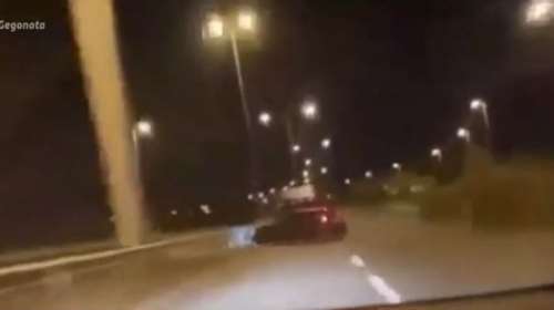 Τροχαίο στη Λεωφόρο Κύμης: Σοκαριστικό βίντεο ντοκουμέντο - Το ΙΧ χτυπά στις προστατευτικές μπάρες