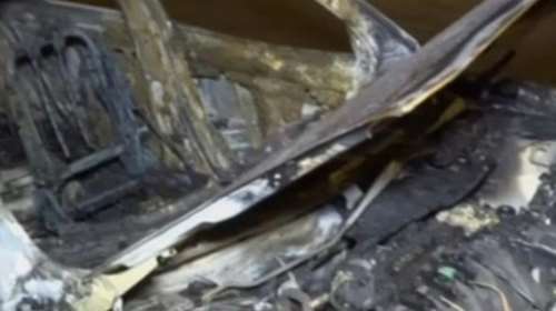 Πανικός στην Ελευσίνα από φωτιά σε αυτοκίνητο - Εξετάζεται αν χρησιμοποιήθηκε σε παράνομες δραστηριότητες