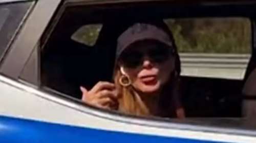 Περιπολικό... ταξί για τη Βανδή: Επαθε λάστιχο και τη μετέφεραν στο ξενοδοχείο - Τι απαντά η αστυνομία [βίντεο]