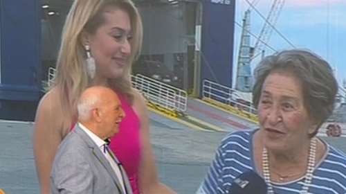 &quot;Γκεστ&quot; έκανε η μαμά του Αντώνη Ρέμου: Τραγούδησε live &quot;στον αέρα&quot; με τον Γιώργο Παπαδάκη