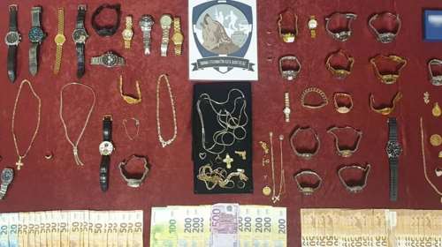 ΕΛΑΣ: Εξαρθρώθηκαν 14 συμμορίες - Ληστείες και διαρρήξεις με λεία 2,76 εκατ. ευρώ - Ο &quot;τραπεζίτης&quot;, οι &quot;επενδύσεις&quot; και οι γυναίκες-συνεργοί