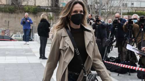 Κόλαφος η Εβελίνα Παπούλια για Φιλιππίδη: &quot;Ήμουν στη σκηνή και μου έδειξε τα γεννητικά του όργανα&quot;