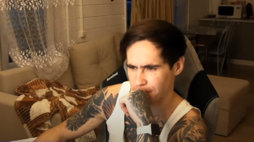 Προφυλακίστηκε ο Ρώσος μπλόγκερ Reeflay - Μετέδιδε ζωντανά στο YouTube τον θάνατο της κοπέλας του [βίντεο]