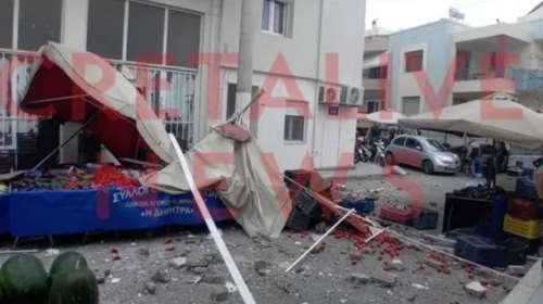 Κρήτη: Μπαλκόνι έπεσε πάνω σε πάγκους λαϊκής αγοράς στο Ηράκλειο [εικόνες - βίντεο]