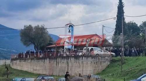 Πάτρα: Βαρύ πένθος στην κηδεία του 22χρονου ποδοσφαιριστή [εικόνες]