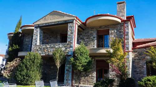 Φλώρινα: "Συγγνώμη από τα βάθη της καρδιάς μου", απαντά ο ιδιοκτήτης του ξενοδοχείου που δηλητηριάστηκαν 14 άτομα