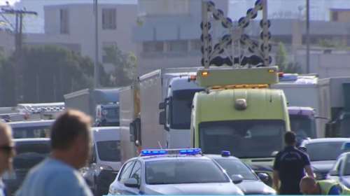 Σύγκρουση φορτηγών στην Εθνική Οδό Αθηνών-Λαμίας - Στο ύψος της Λυκόβρυσης