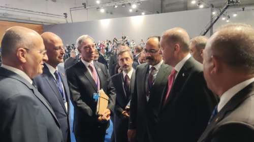 Σε πηγαδάκι ο Δένδιας με τον Ερντογάν και τον Τσαβούσογλου- Στο περιθώριο της Συνόδου του ΝΑΤΟ