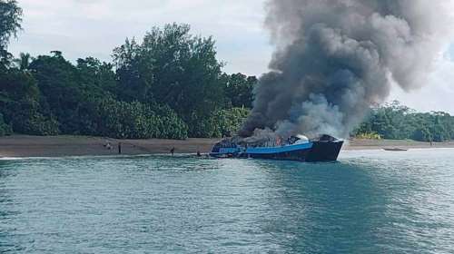Τραγωδία στις Φιλιππίνες: Επτά νεκροί εξαιτίας πυρκαγιάς σε πορθμείο [εικόνες]