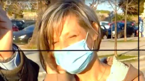 "Θα ξαναέκανα το εμβόλιο" - Συγκλονίζει η νοσηλεύτρια που υπέστη παράλυση των κάτω άκρων μετά το εμβόλιο [Βίντεο]