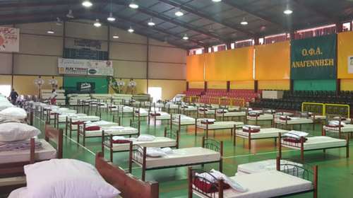 Σεισμός στην Κρήτη: Κρεβάτια στο κλειστό του μπάσκετ για σεισμόπληκτους μόνο εμβολιασμένους