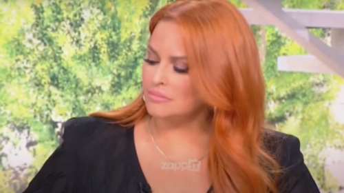 Η Σίσσυ Χρηστίδου είπε &quot;όχι&quot;: Δεν είναι καλή στιγμή για συνέντευξη, όταν περάσει η τρικυμία θα δώσω&#39; [βίντεο]