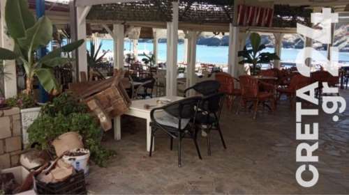 Κρήτη: Έκαναν &quot;γυαλιά – καρφιά&quot; την ταβέρνα του δράστη της γυναικοκτονίας [εικόνες]