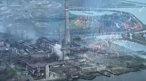 Αζοφστάλ: Καπνοί βγαίνουν από τις καμινάδες - Άγνωστο αν είναι από επίθεση των Ρώσων ή από το εσωτερικό [Βίντεο]