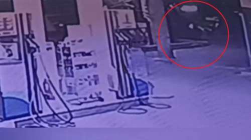 Νέα Φιλαδέλφεια: Βίντεο ντοκουμέντο από το θανατηφόρο τροχαίο - Μηχανή έπεσε επάνω σε τρόλεϊ