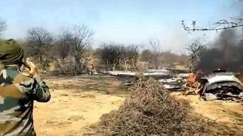 Ινδία: Συντριβή ρωσικού μαχητικού με γαλλικό Mirage - Έρευνα για το αν υπήρξε σύγκρουση στον αέρα [βίντεο]