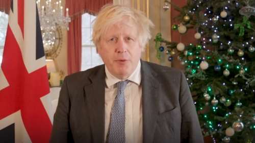 Έκκληση Τζόνσον: Εμβολιαστείτε, είναι ένα καταπληκτικό δώρο