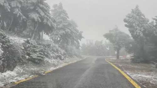 &quot;Πάγος&quot; η βόρεια Ελλάδα: Έως τους -8 βαθμούς η θερμοκρασία - Πρώτα χιόνια στην Πάρνηθα [εικόνες]