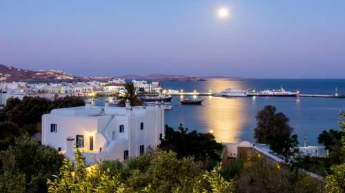 &quot;Ντου&quot; της ΑΑΔΕ στη Μύκονο: Τεράστια φοροδιαφυγή με &quot;μαύρα&quot; από βίλες πολυτελείας - Πως δρούσαν οι &quot;μεσίτες&quot;