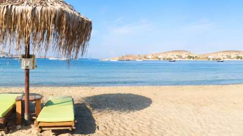 &quot;Κίνημα της πετσέτας&quot;: 11.500 τετραγωνικά παράνομης κατάληψης μόνο στην Πάρο - Μαζικοί έλεγχοι τον Αύγουστο [βίντεο]