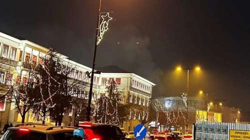 Ιωάννινα: Φωτιά στη λέσχη αξιωματικών - Οι καπνοί σκέπασαν την πόλη