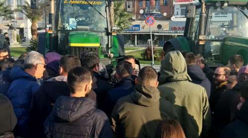 Πρωτοχρονιά στα μπλόκα για τους αγρότες: Κλείνει στις 12:00 το ρεύμα προς Αθήνα - Οι δράσεις στις εθνικές οδούς