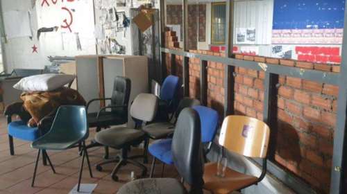 Αντιεξουσιαστές έχτισαν… αυθαίρετο στέκι μέσα στο Πολυτεχνείο - Το κατεδάφισαν αστυνομία και πολεοδομία