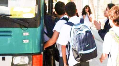 Αναστάτωση στην Πάτρα: Ξέχασαν στο λεωφορείο 4χρονο κορίτσι - Έμεινε μισή ώρα στο όχημα και το είδε περαστική