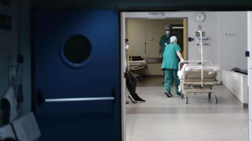 Κρήτη: Χαροπαλεύει η 17χρονη από το Περιστέρι που υπέστη αλλεργικό σοκ από βούτυρο - Διεκομίσθη με ανακοπή