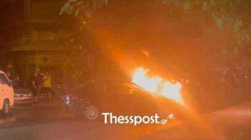 Σοκαριστικό τροχαίο στη Θεσσαλονίκη: ΙΧ καρφώθηκε σε βιτρίνα και τυλίχτηκε στις φλόγες - &quot;Ακούστηκε σαν έκρηξη&quot; [βίντεο]