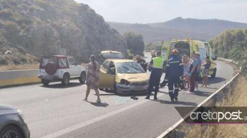 Κρήτη: Σοβαρό τροχαίο στον ΒΟΑΚ - Γυναίκα εγκλωβίστηκε στα συντρίμμια - Ουρές χιλιομέτρων [εικόνες]