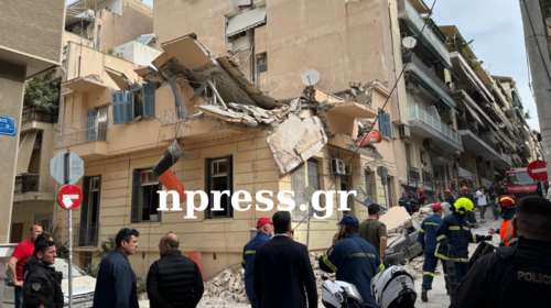 Τραγωδία στον Πειραιά: Ένας νεκρός από κατάρρευση κτιρίου - Ηταν αστυνομικός που έκανε έξτρα μεροκάματο σε οικοδομή