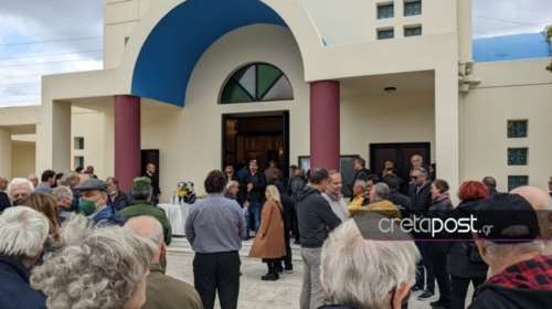 Αγία Πελαγία: Ράγισαν καρδιές στην κηδεία του 50χρονου φωτογράφου που παρασύρθηκε από τις πλημμύρες