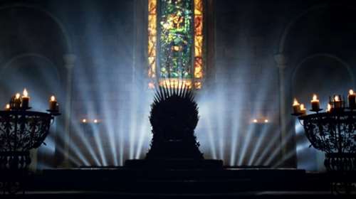 &quot;Ξεπούλησε&quot; το Game of Thrones: Έδωσαν 1,5 εκατ. δολάρια σε δημοπρασία για να αποκτήσουν τον &quot;σιδερένιο θρόνο&quot;