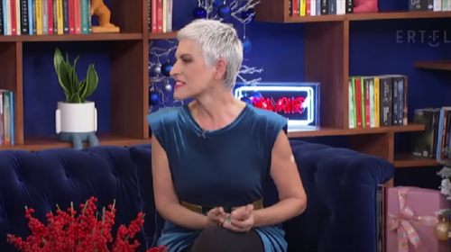 Η Ελένη Ψυχούλη &quot;τσακίζει&quot; τον Μπράτη: &quot;Το φόρεμα μου κοστίζει 3,90 ευρώ - Είναι ντροπή όλο αυτό&quot;