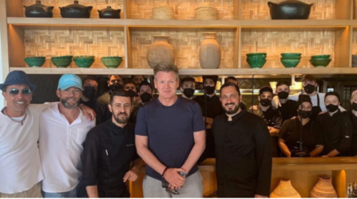 Γκόρντον Ράμσεϊ: Έφαγε σε εστιατόριο στο Καβούρι - H επίσκεψη στην Αθηναϊκή Ριβιέρα