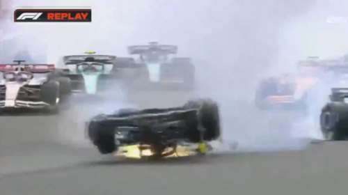 Formula 1: Σοκαριστικό ατύχημα - Γύρισε ανάποδα το μονοθέσιο του Ζου [βίντεο]