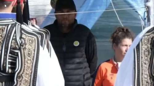 Ο Πάνος Ρούτσι στάθηκε όρθιος μπροστά στους εύζωνες στην 21η ημέρα απεργίας πείνας