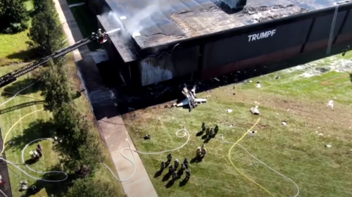 Συναγερμός στο Κονέκτικατ: Αεροπλάνο έπεσε σε κτίριο - Νεκροί και οι τέσσερις επιβαίνοντες [βίντεο]