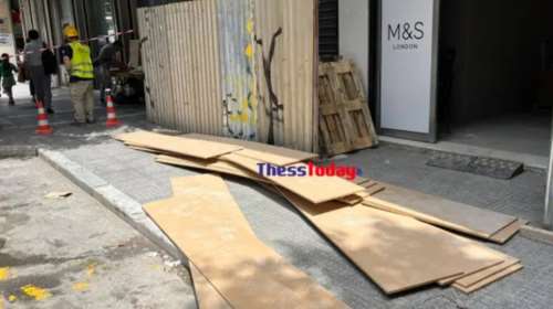 Θεσσαλονίκη: Τραυματίστηκαν δύο γυναίκες από πτώση οικοδομικών υλικών στην Τσιμισκή - Ελεύθεροι οι δύο συλληφθέντες