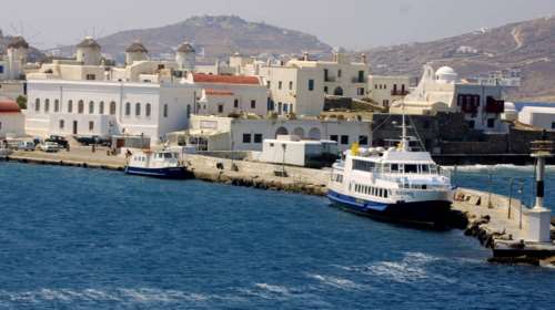 Μύκονος: Μετακινήθηκε ο καταπέλτης καταμαράν ενώ γινόταν η επιβίβαση - Εισαγγελική έρευνα