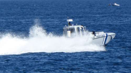 Αγνοείται 22χρονος κολυμβητής στο Πόρτο Ράφτη - Έρευνες πραγματοποιεί το λιμενικό