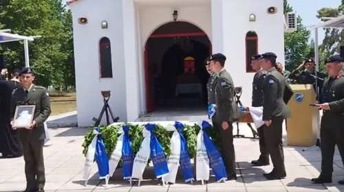 Συγκίνηση: Επέστρεψαν τα οστά Έλληνα πεσόντα στρατιωτικού από την Κύπρο 61 χρόνια μετά [βίντεο]