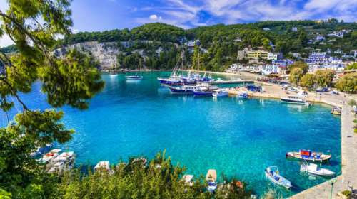 Οι ξένοι τουρίστες &quot;ψηφίζουν&quot; Ελλάδα - Πώς επιλέγουν τις διακοπές τους οι Ευρωπαίοι