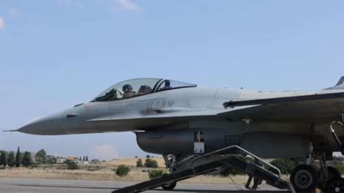 Η παρθενική πτήση των δύο πρώτων ελληνικών F-16 VIPER - Οι "Οχιές των Αιθέρων" [εικόνες - βίντεο]