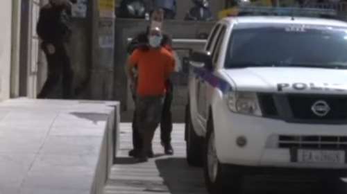 Έγκλημα στη Μεσαρά: &quot;Με εξανάγκασε να συνευρεθώ ερωτικά 5 φορές με ηλικιωμένο&quot; - Απίστευτοι ισχυρισμοί από τον φονιά του 39χρονου