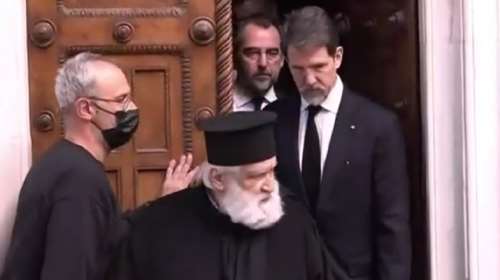 Στη Μητρόπολη οι γιοι του τέως βασιλιά Κωνσταντίνου για τα διαδικαστικά της κηδείας [βίντεο]