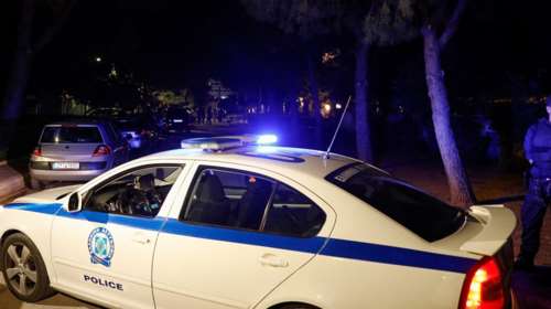 Καταδρομική στο Κουκάκι: Άγνωστοι έσπασαν υποκατάστημα των ΕΛΤΑ, κινητής και δύο ΑΤΜ